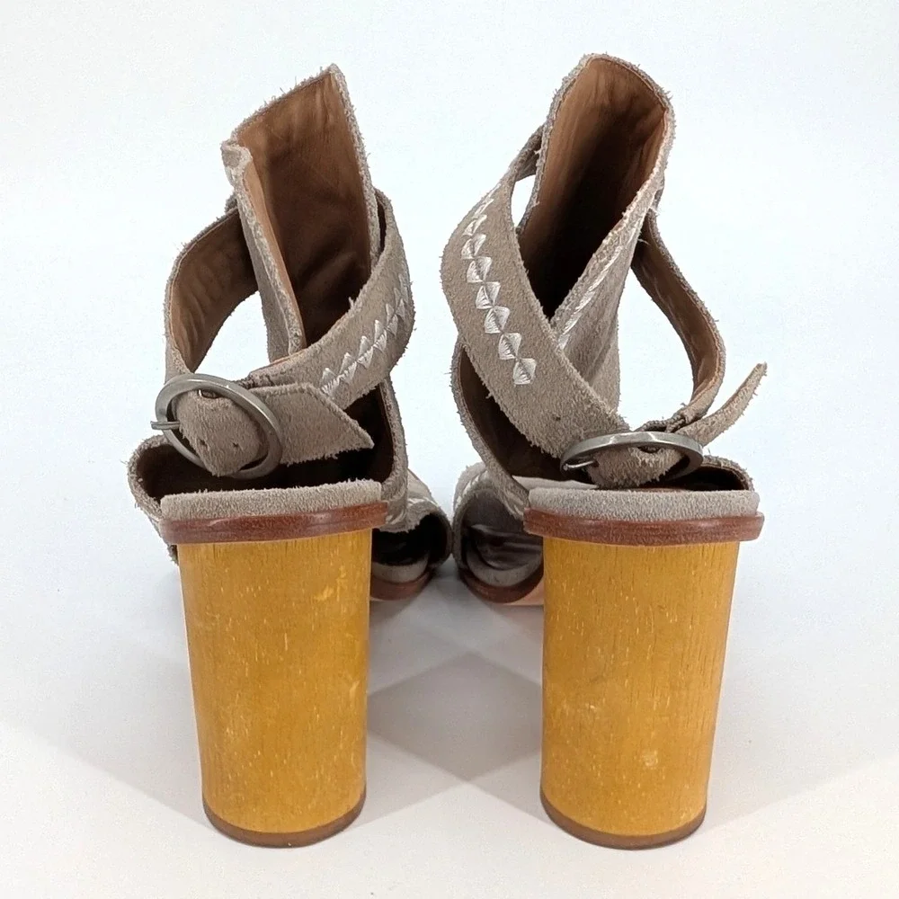 Anthropologie Bernardo Harper Suede Peep Toe Block Heel Sandals‎ Taupe 11M